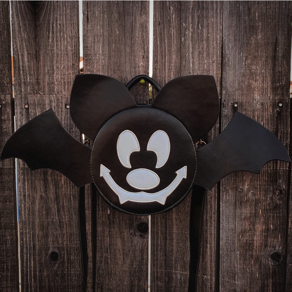 Backstitch Bruja Halloween mini Mickey Mouse bat bag crossbody